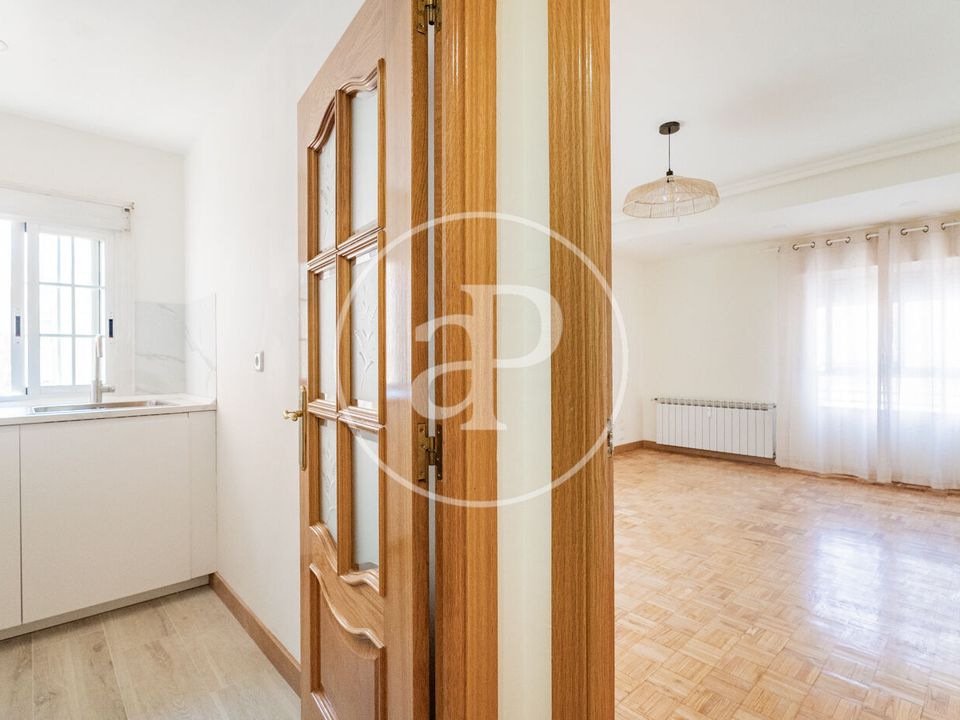 Apartment in Madrid, Madrid - photo 5
