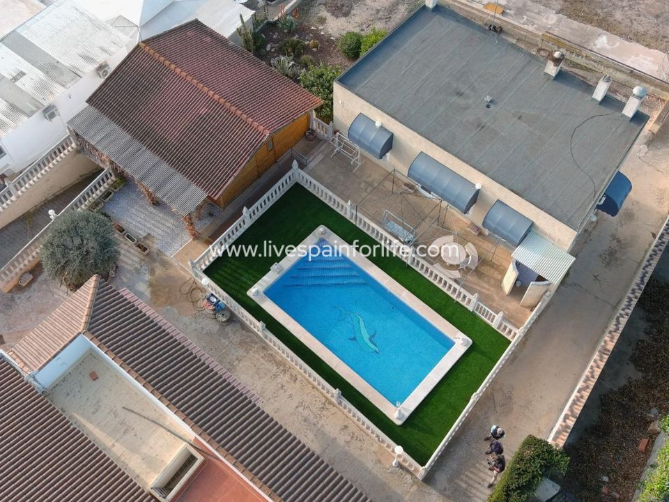 Villa in Albatera, Alicante - foto 1