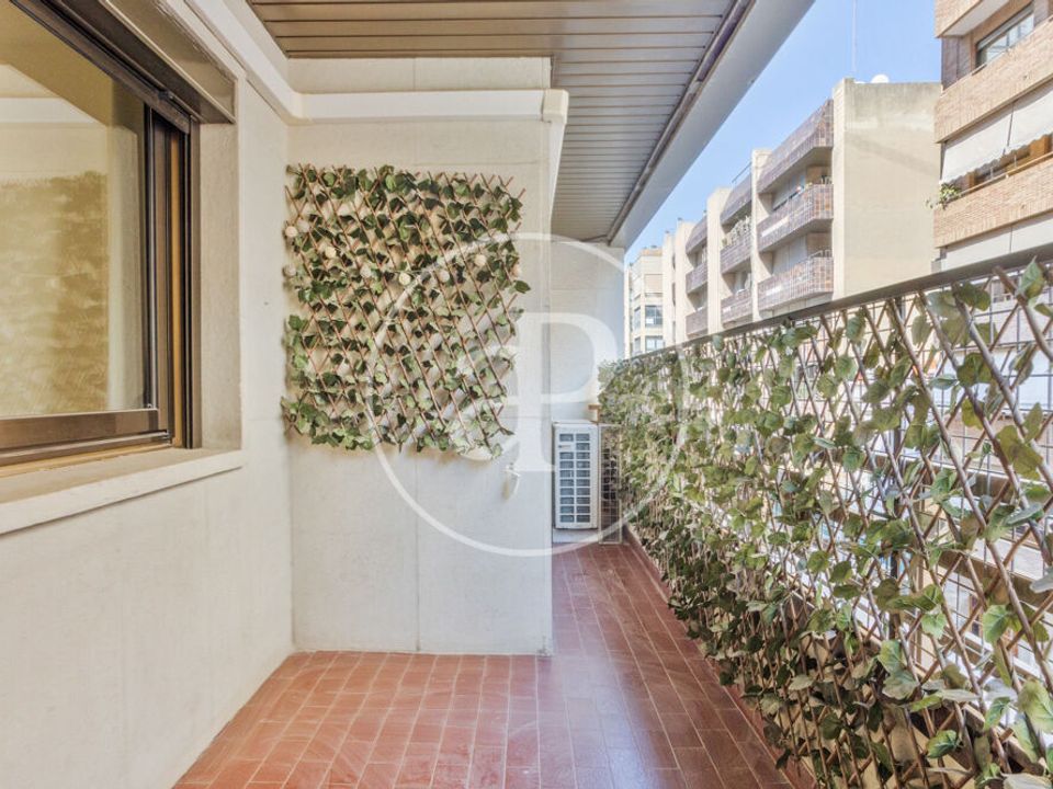 Apartment in Valencia, Valencia - photo 2