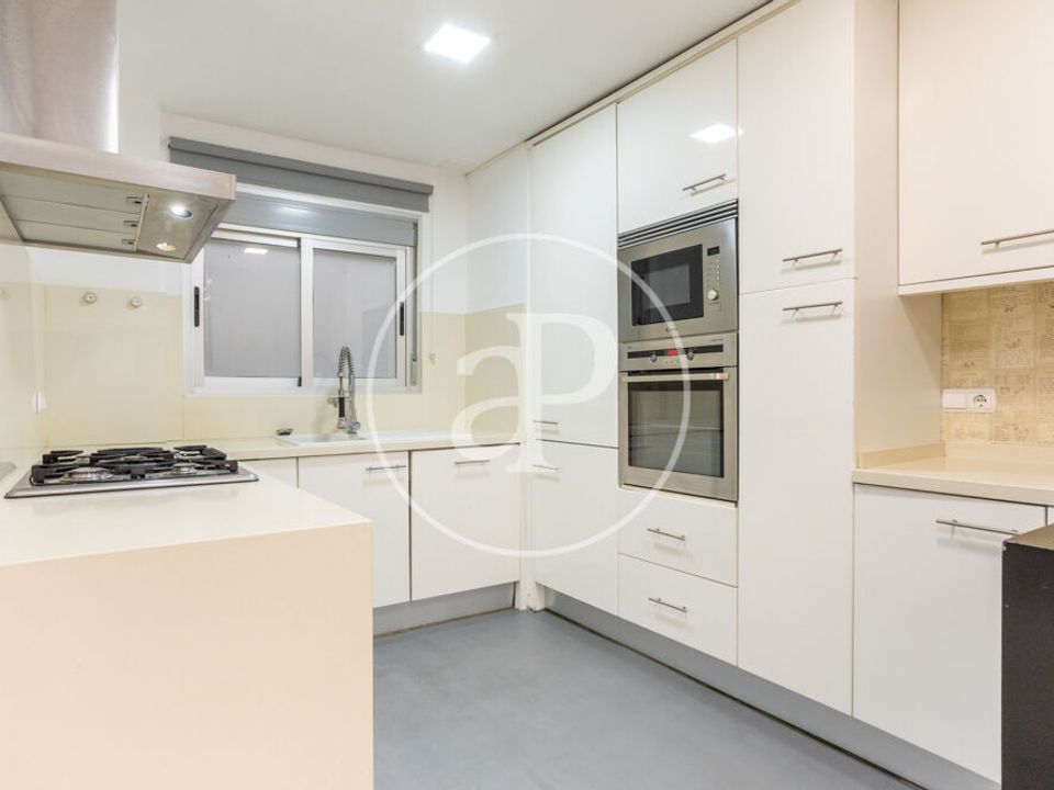 Apartment in Valencia, Valencia - photo 5