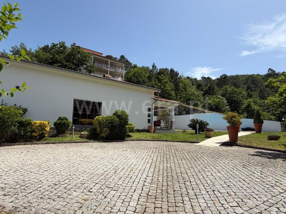 Villa in Seia, Guarda - foto 1