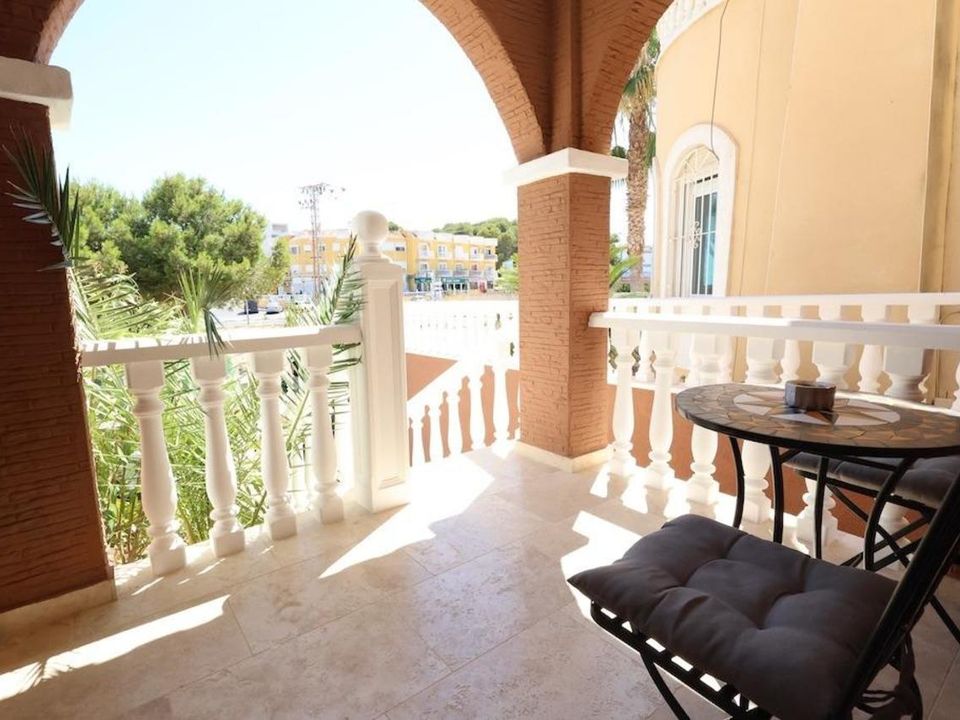 Villa i Villamartin, Alicante - foto 3