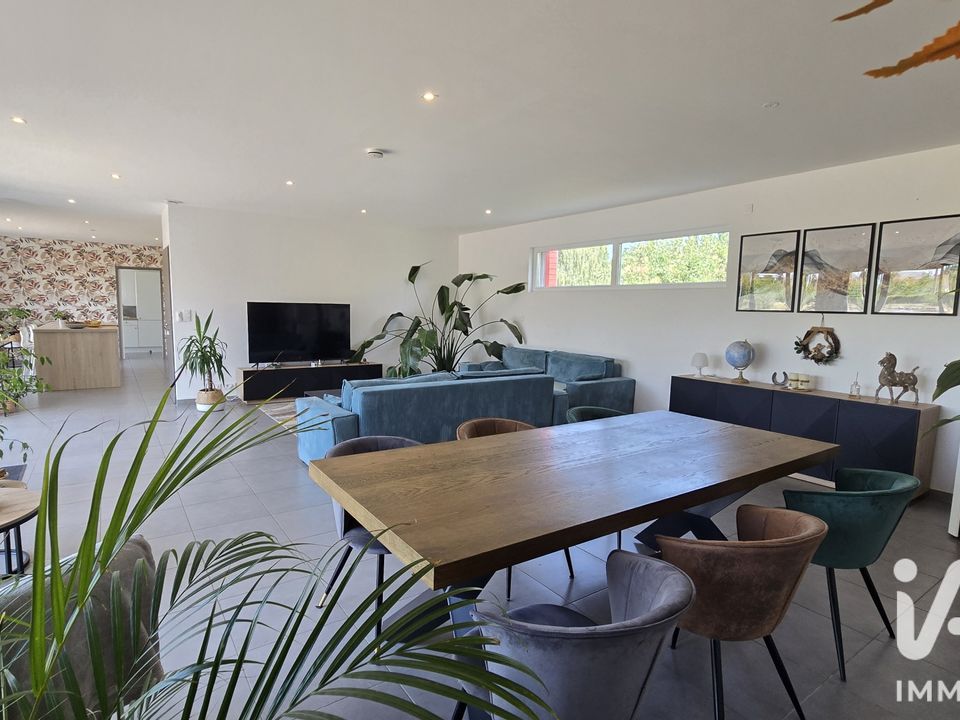 Villa in Bonnétable, Sarthe - foto 1