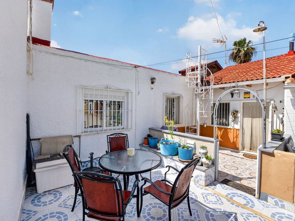 Casa de poble a Torrevieja, Alicante - foto 1