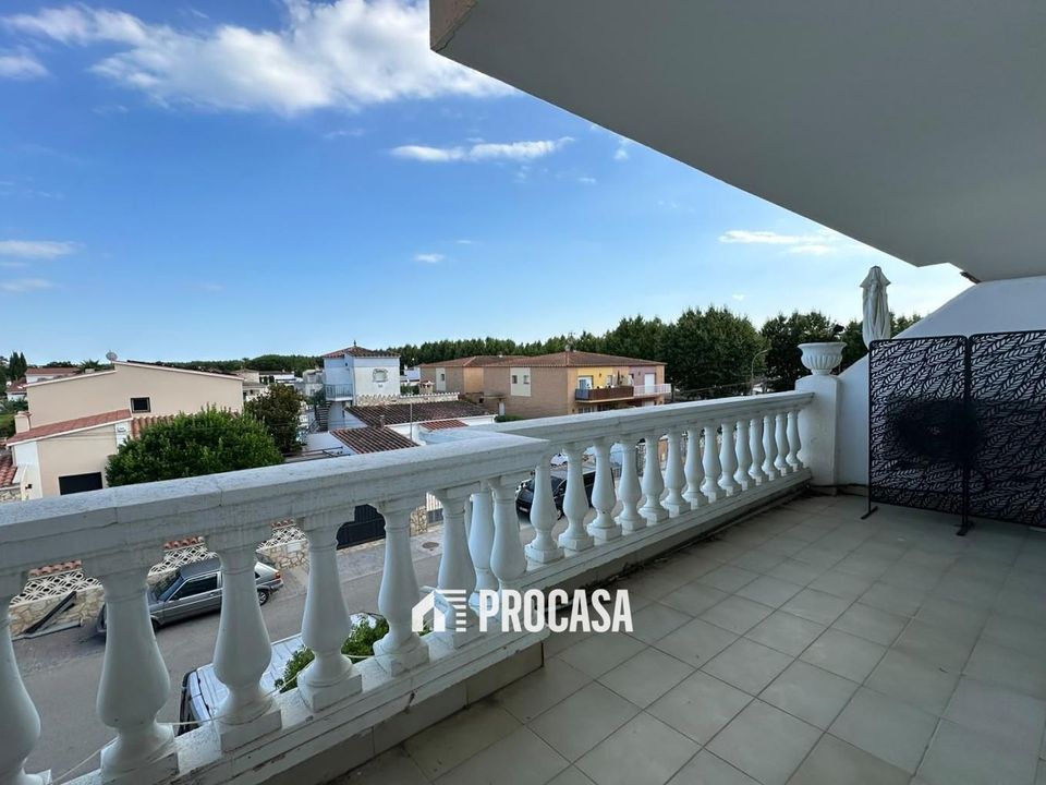 Lejlighed i Empuriabrava, Gerona - foto 4