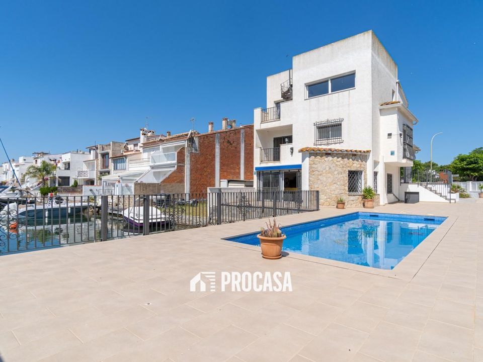 Villa i Empuriabrava, Gerona - foto 2