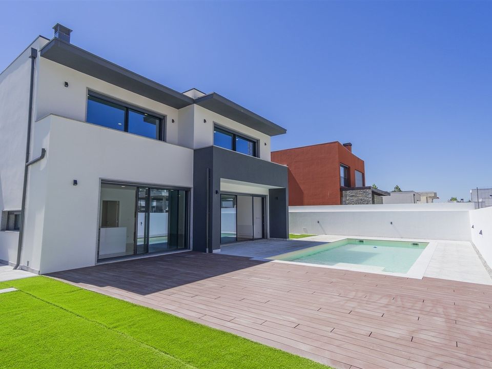 Villa - Covilha, Castelo Branco - photo 4