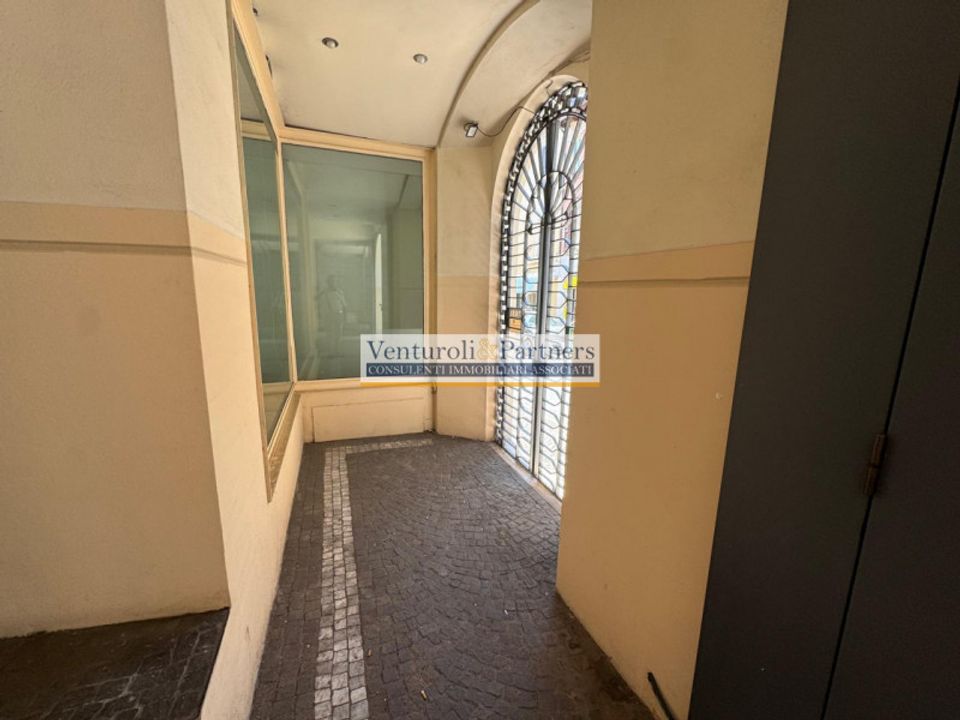 Erhvervsejendom i Salo, Brescia - foto 4