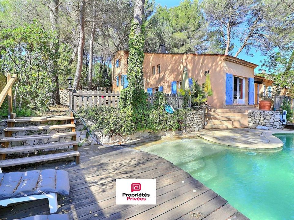 Villa a Ventabren, Bouches-du-Rhone - foto 1
