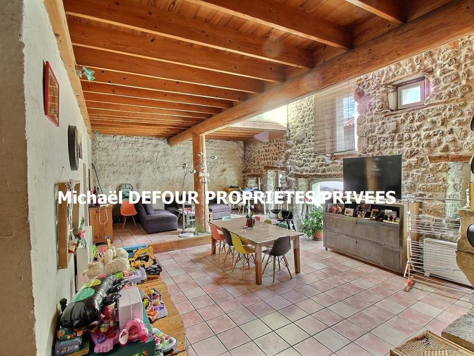 Villa en Bas-en-Basset, Haute-Loire - foto 2