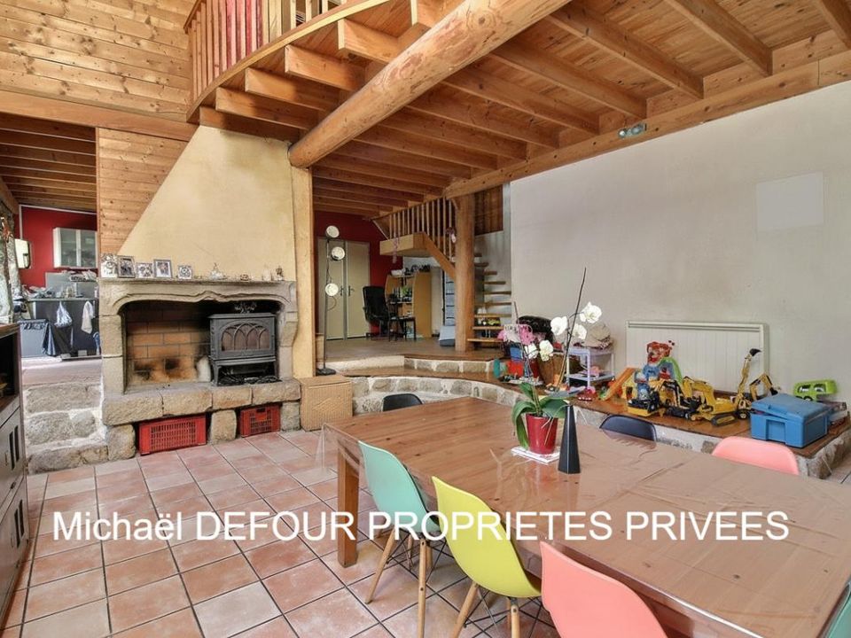 Villa en Bas-en-Basset, Haute-Loire - foto 4