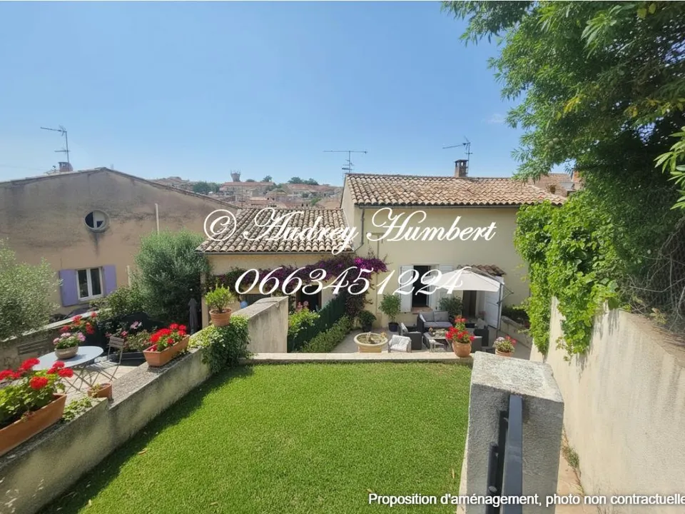 Villa en Valensole, Alpes-de-Haute-Provence - foto 1