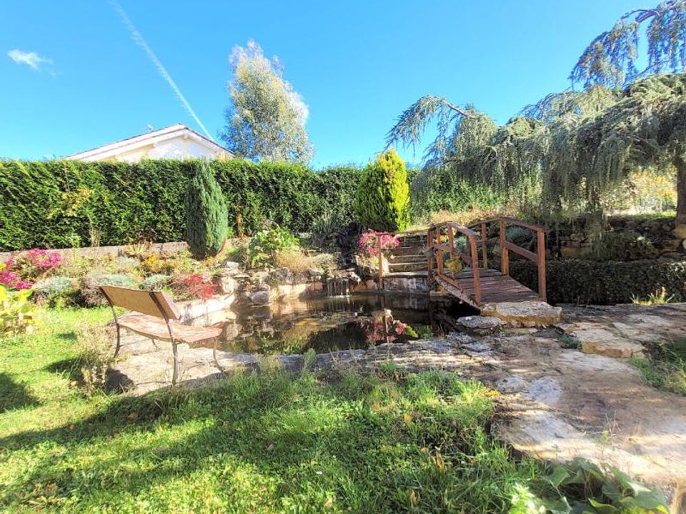 Villa en Les Abrets en Dauphine, Isere - foto 2