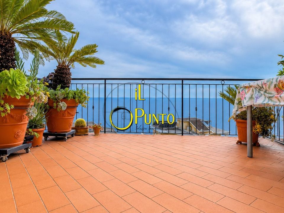 Lejlighed i Ospedaletti, Imperia - foto 1
