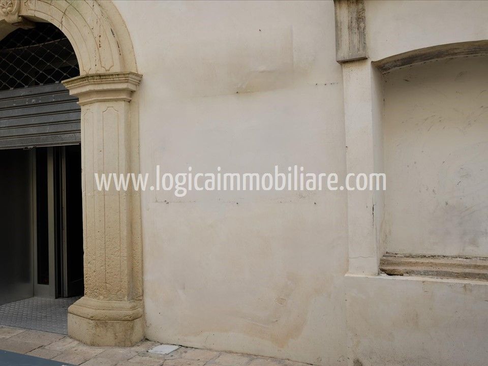 L'establiment comercial a Galatina, Lecce - foto 3