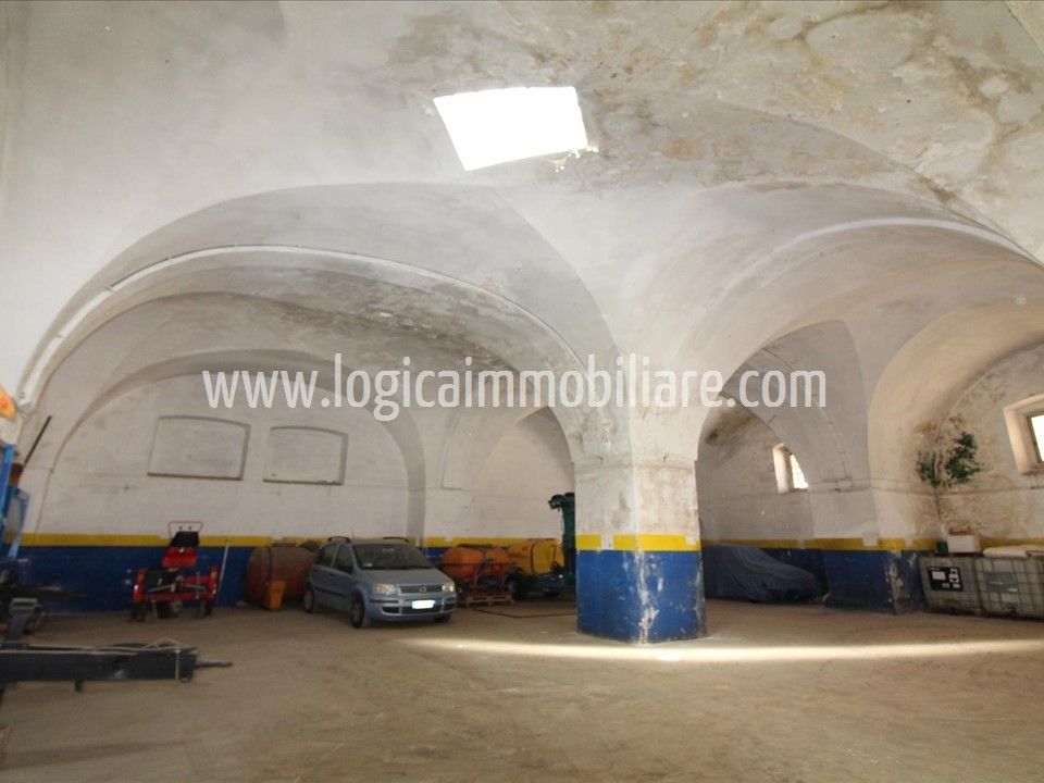 Kommersiell fastighet i Manduria, Taranto - foto 4