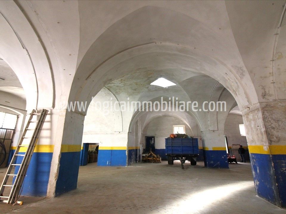 Kommersiell fastighet i Manduria, Taranto - foto 5