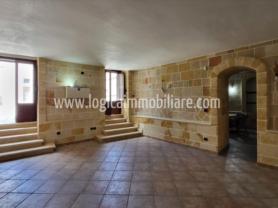 L'establiment comercial a Copertino, Lecce - foto 5