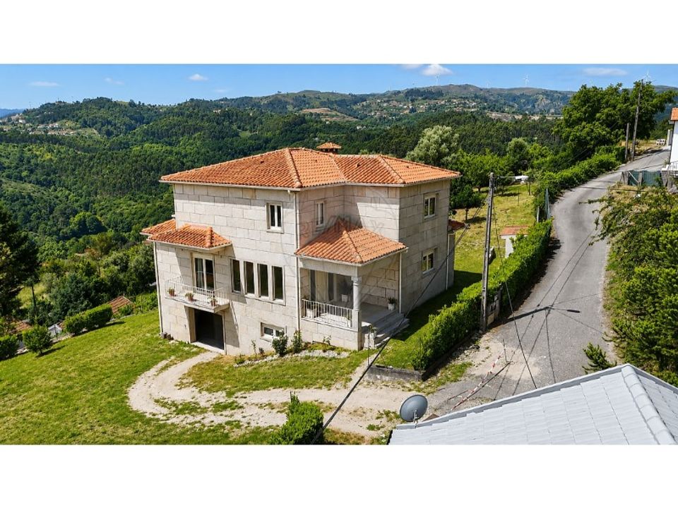 Villa em Alvite e Passos, Braga - foto 1