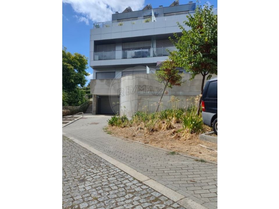 Garasje i Guimaraes, Braga - bilde 2