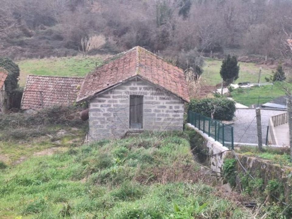 Helårsgrund i Regilde, Porto - foto 4