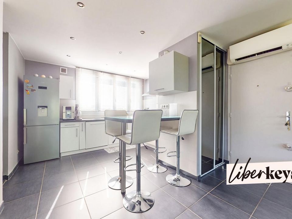 Apartamento em Bron, Rhone - foto 4