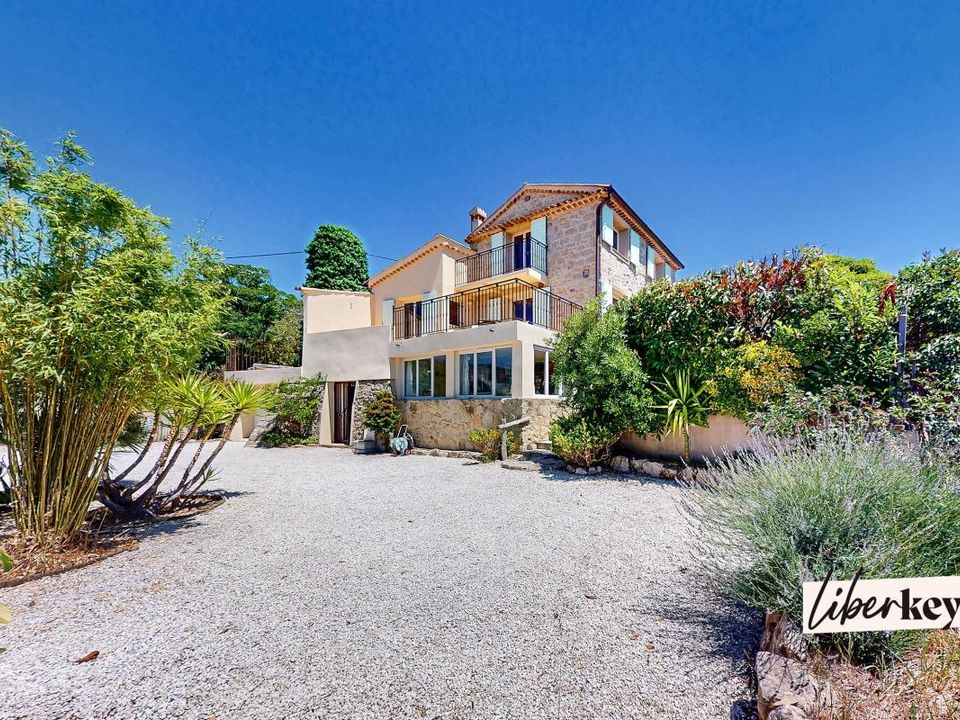 Villa i Berre-les-Alpes, Alpes-Maritimes - foto 1