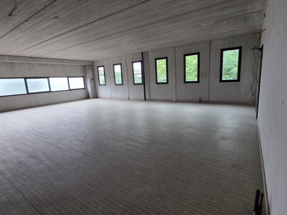 Erhvervsejendom i Trissino, Vicenza - foto 3