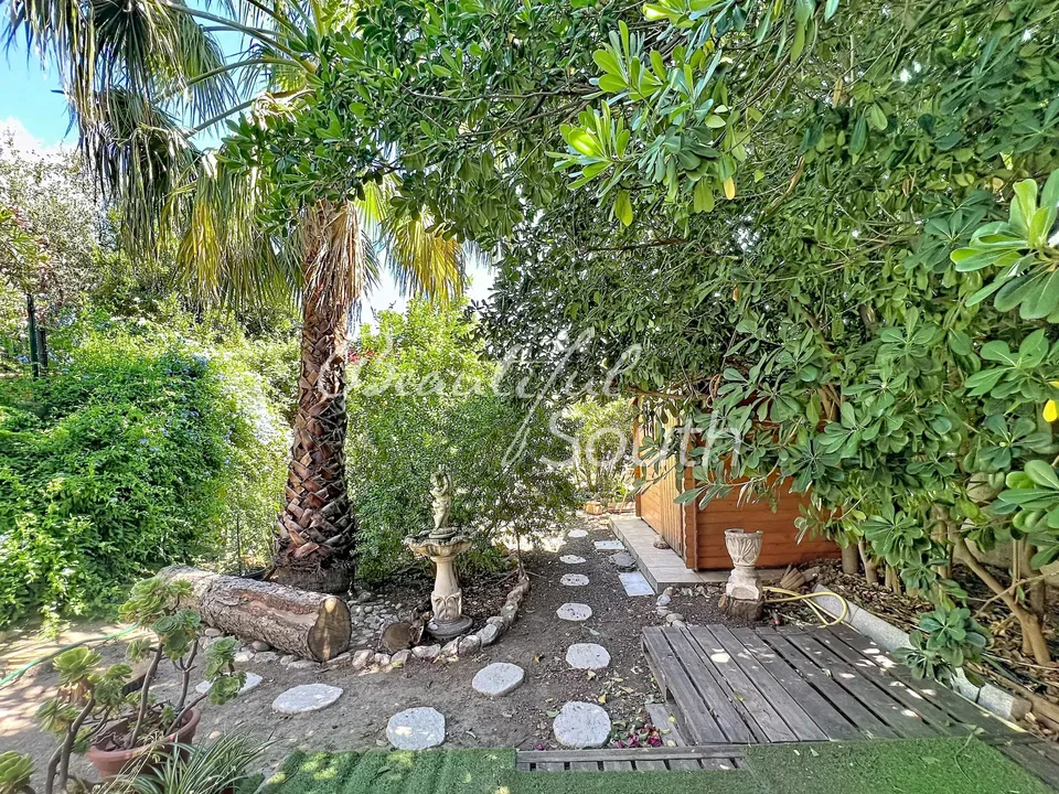 Haus in Perpignan, Pyrenees-Orientales - Foto 1
