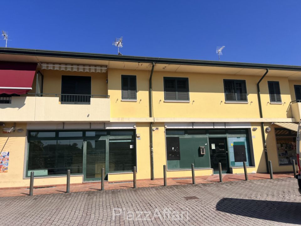 Erhvervsejendom i Brugine, Padua - foto 1