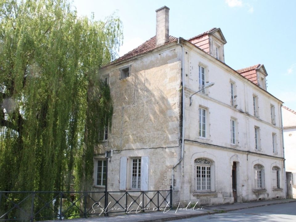 Villa i Barbezieux-Saint-Hilaire, Charente - bilde 1