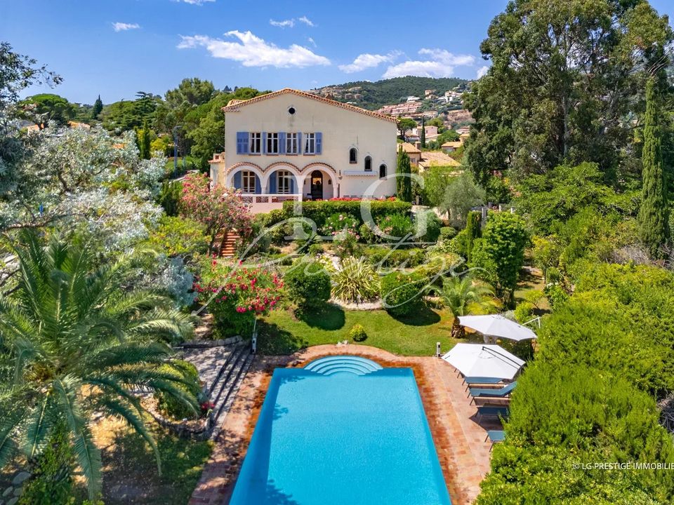 Villa i Mandelieu-la-Napoule, Alpes-Maritimes - foto 2