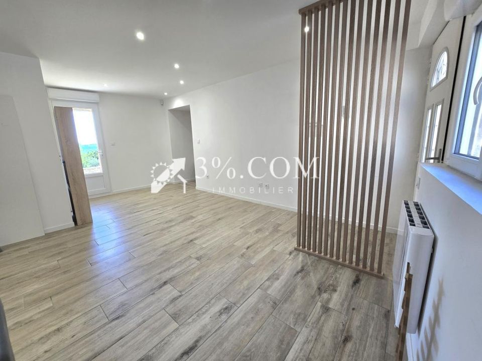 Hus i byn i Boffres, Ardeche - foto 2