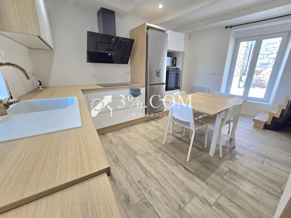 Hus i byn i Boffres, Ardeche - foto 4
