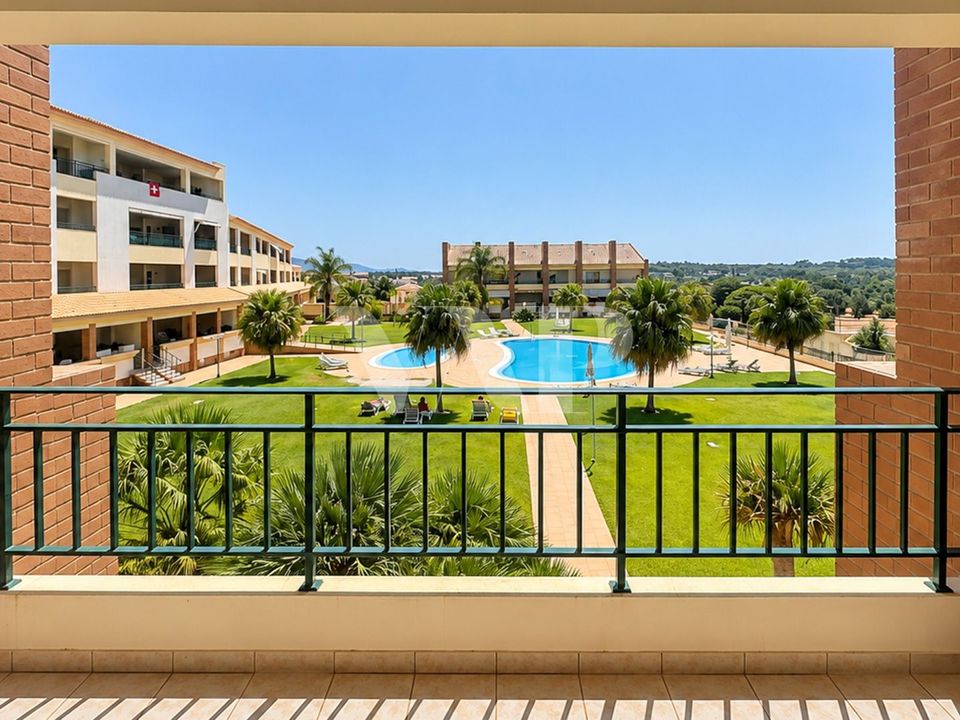 Villa in Loule, Faro - photo 1