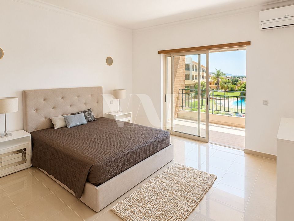 Villa in Loule, Faro - photo 4