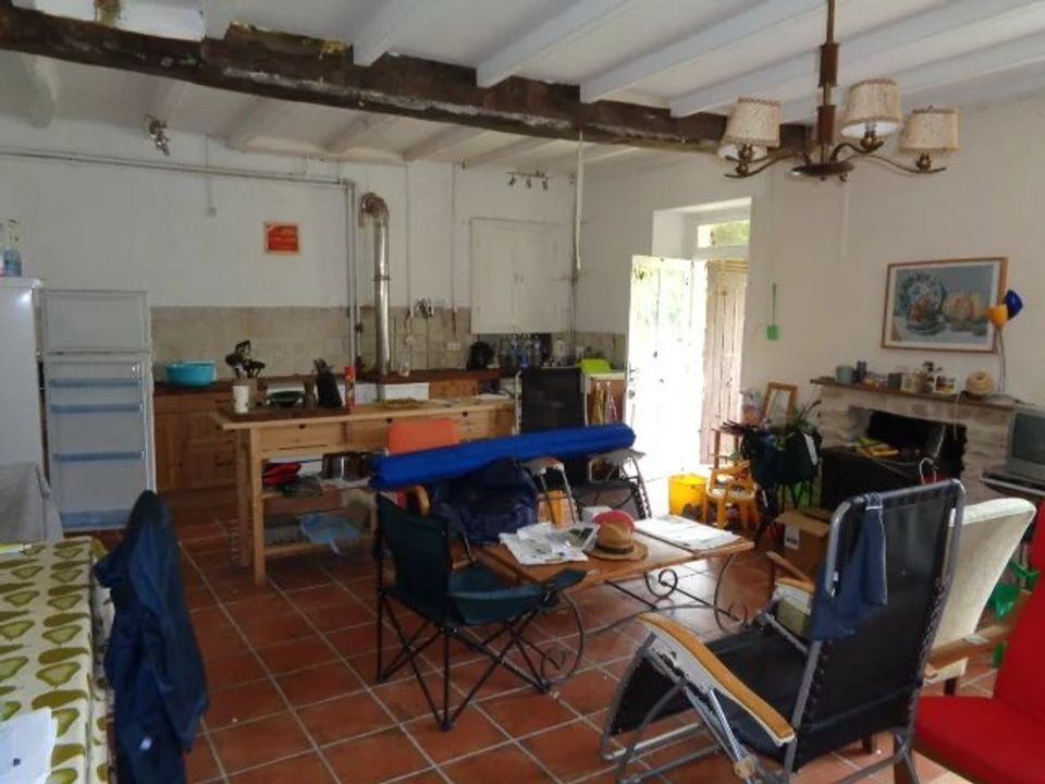 Dorpshuis in Valdelaume, Deux-Sevres - foto 3
