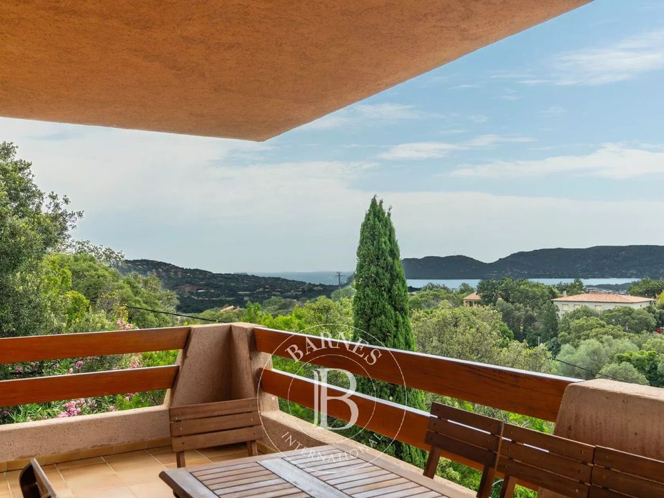 Villa in Porto-Vecchio, Corse-du-Sud - foto 1