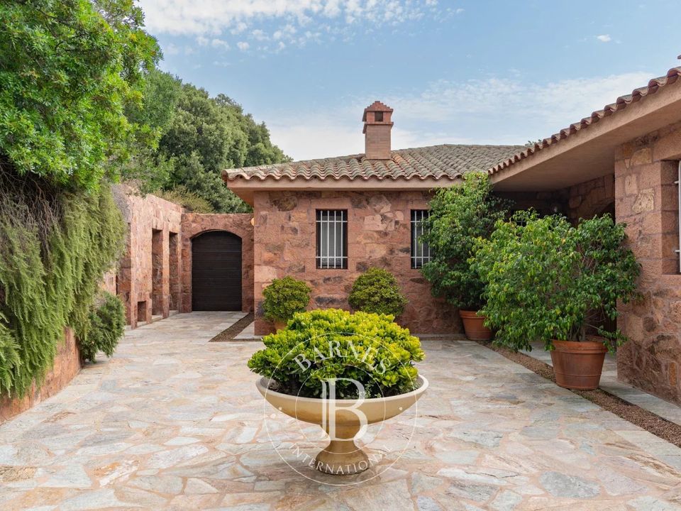 Villa in Porto-Vecchio, Corse-du-Sud - foto 2
