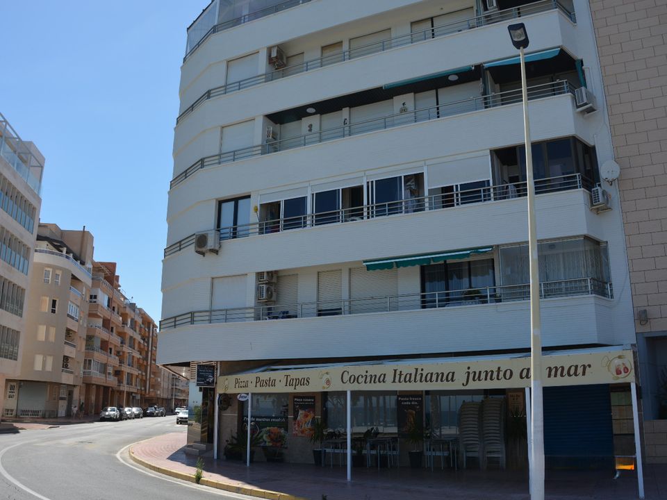 Erhvervsejendom i Torrevieja, Alicante - foto 4