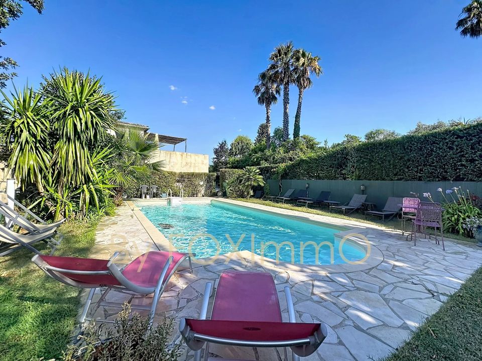 Villa i Le Rouret, Alpes-Maritimes - foto 1
