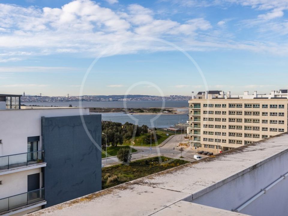 Apartment in Seixal, Setubal - photo 3