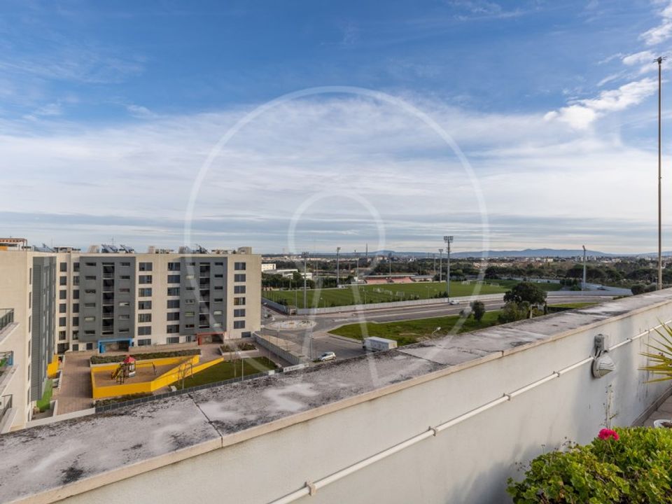 Apartment in Seixal, Setubal - photo 4
