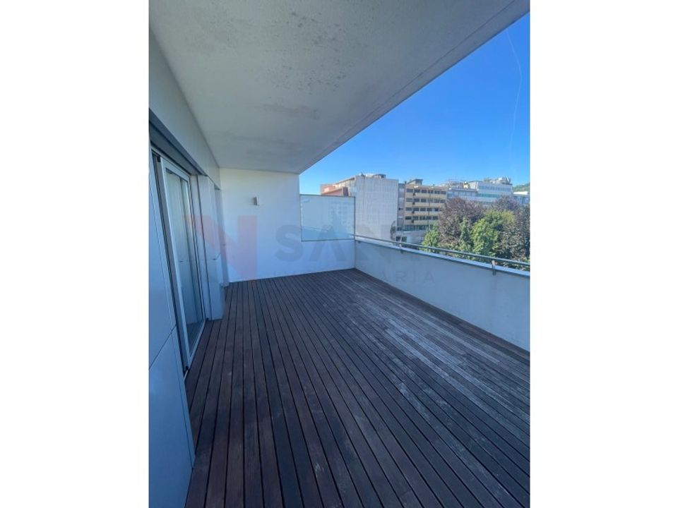 Apartment in Felgueiras, Porto - photo 4
