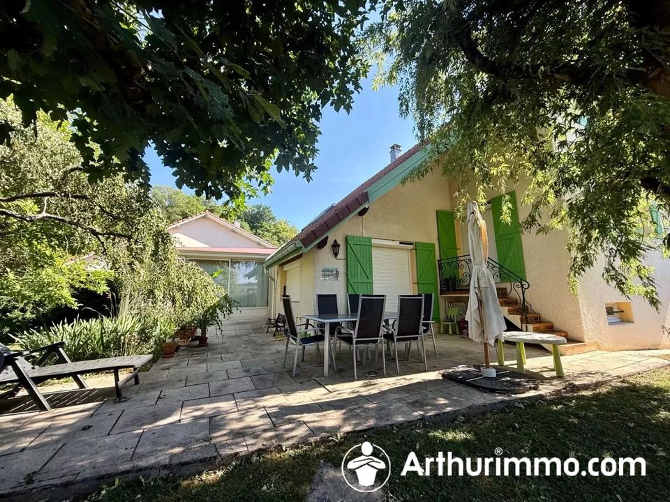 Villa i Montbeliard, Doubs - foto 1