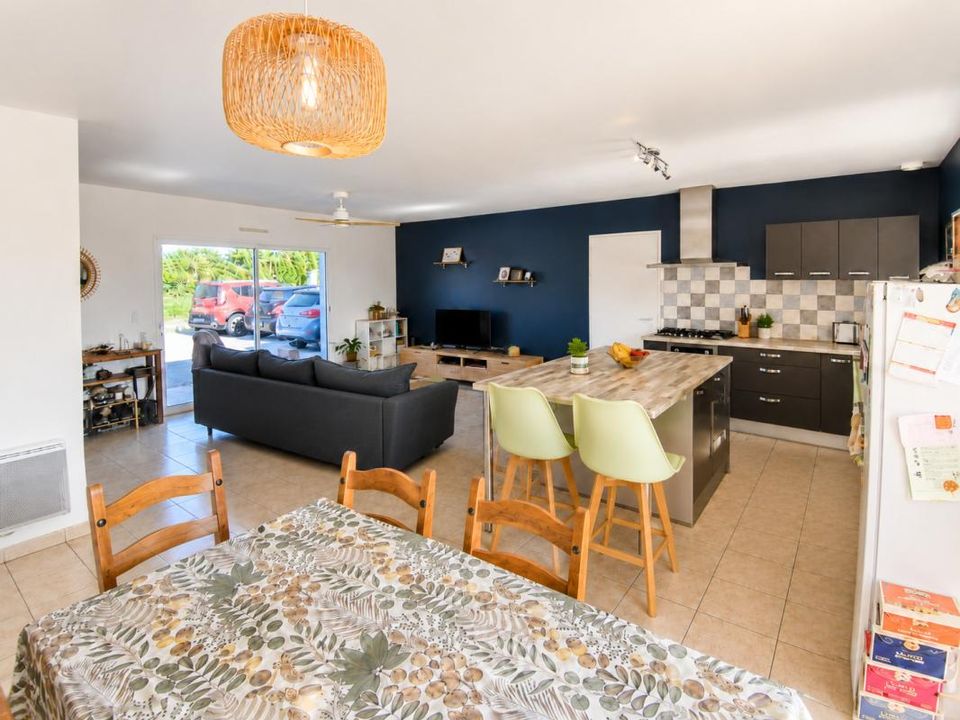 Villa in Chasseneuil-sur-Bonnieure, Charente - foto 2