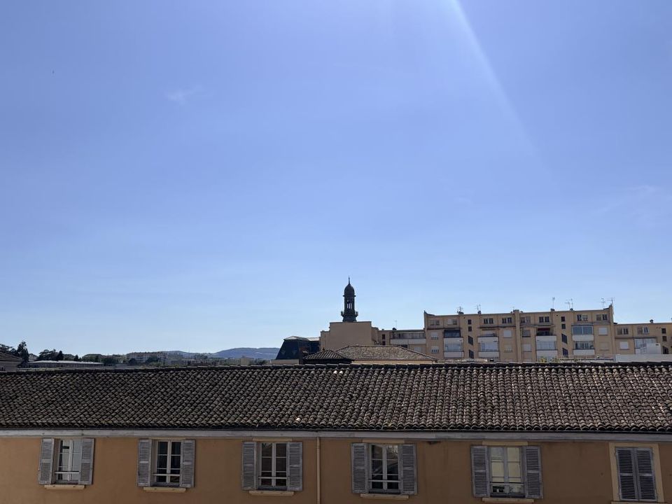 Lejlighed i Villefranche-sur-Saone, Rhone - foto 3
