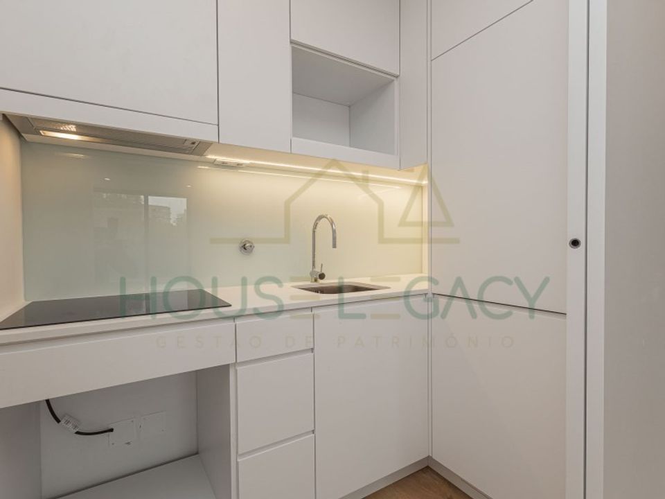 Apartment in Pedroucos, Porto - photo 4