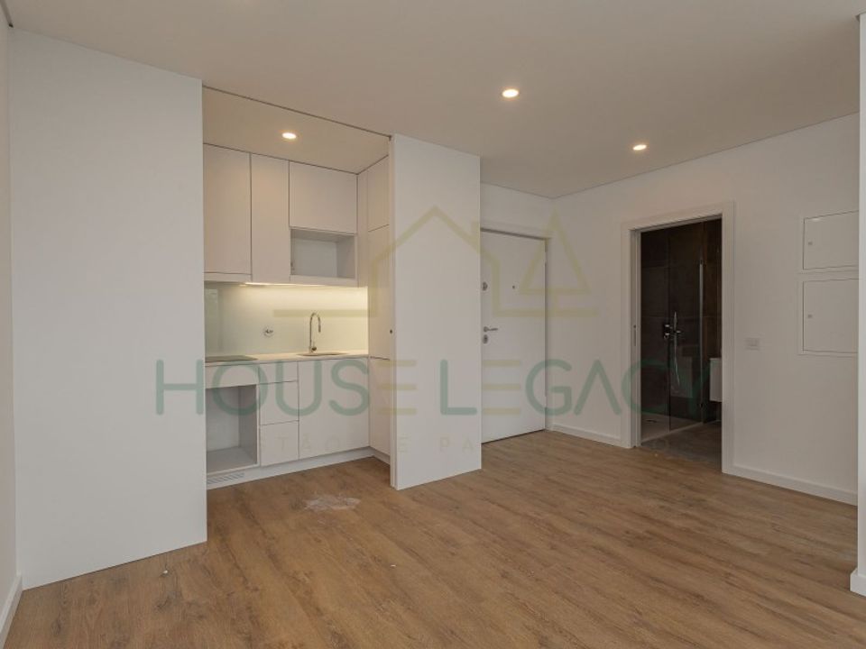 Apartment in Pedroucos, Porto - photo 5