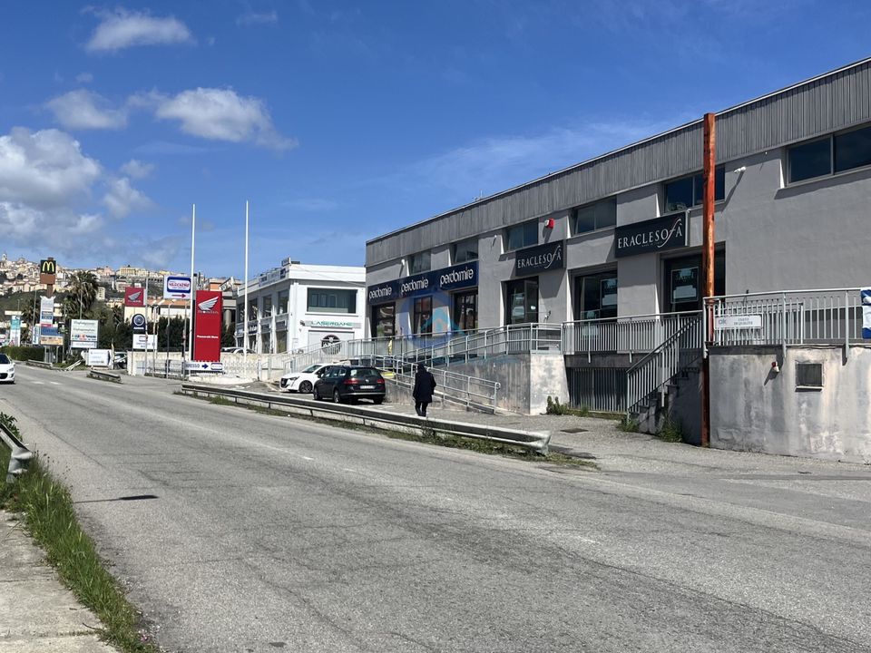 Erhvervsejendom i Catanzaro, Catanzaro - foto 3